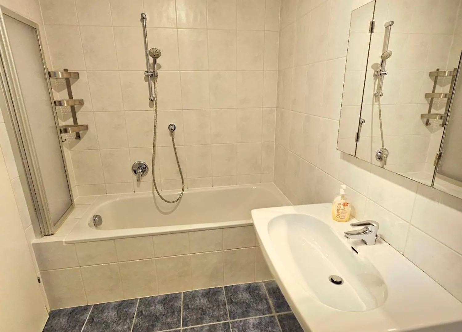 Innsbruck City View Apartment With 2 Bedrooms